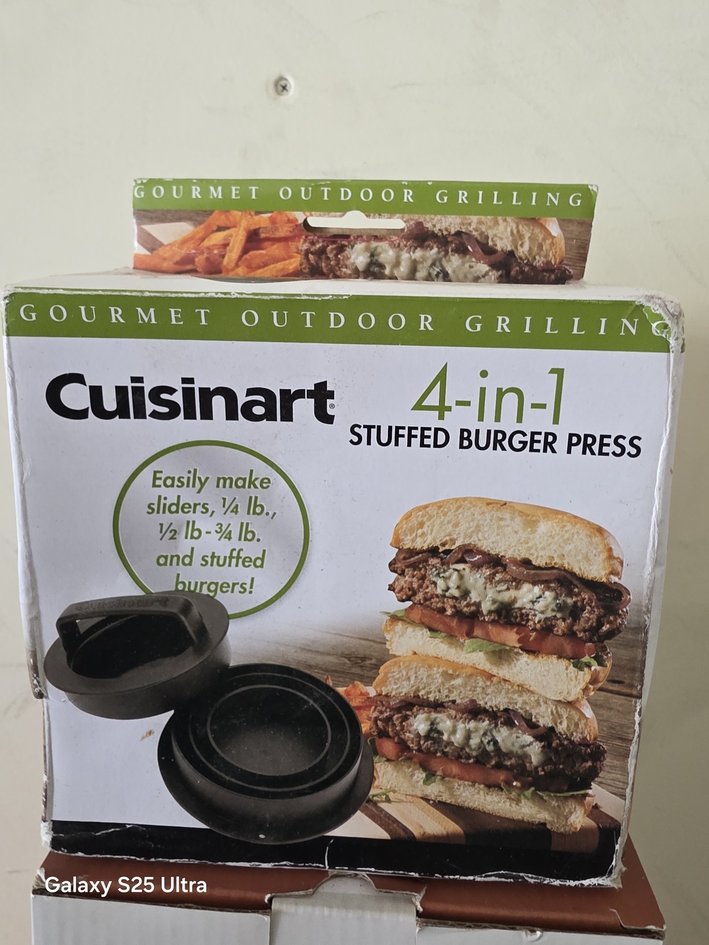 Cuisinart Black and Green 4-in-1 Stuffed Burger Press New Unopened